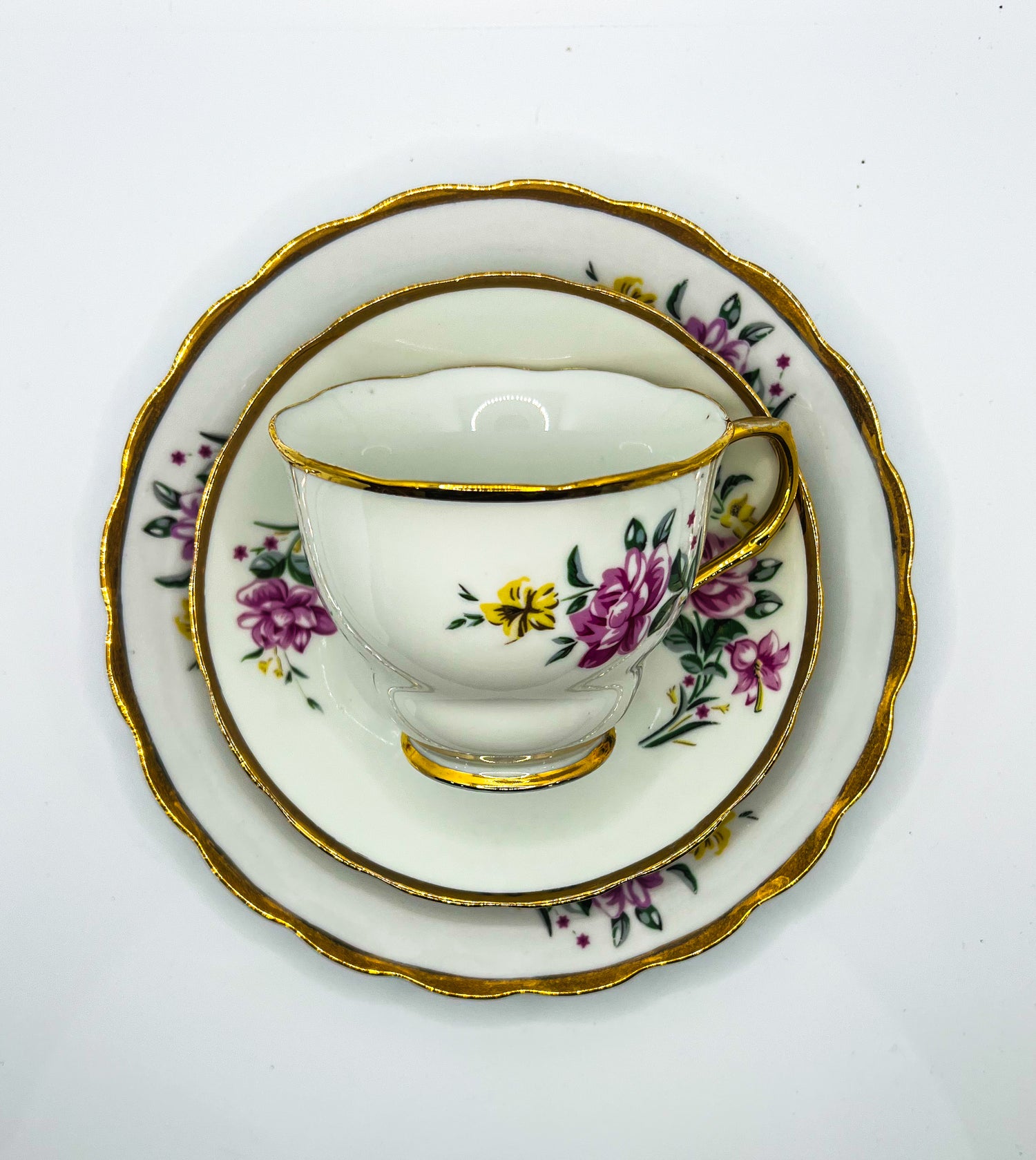 Vintage Teacup Trio (2 Plate + 1 Cup): Serial Number 25138