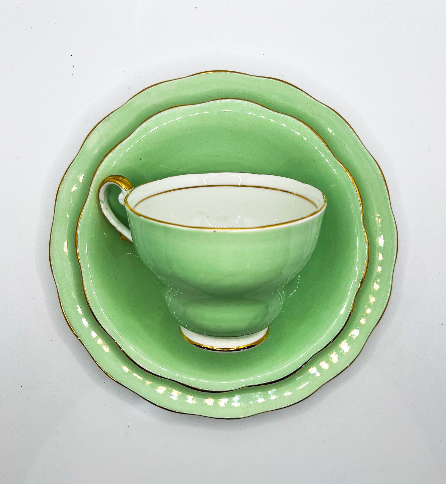 Vintage Teacup Trio (2 Plate + 1 Cup): Serial Number 25135