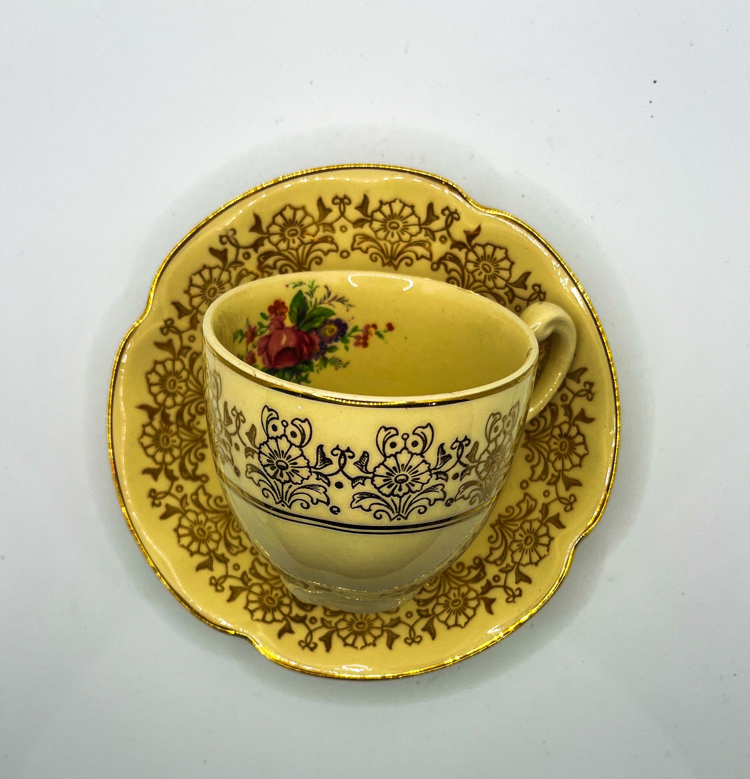 Vintage Teacup Trio (1 Plate + 1 Cup): Serial Number 25130