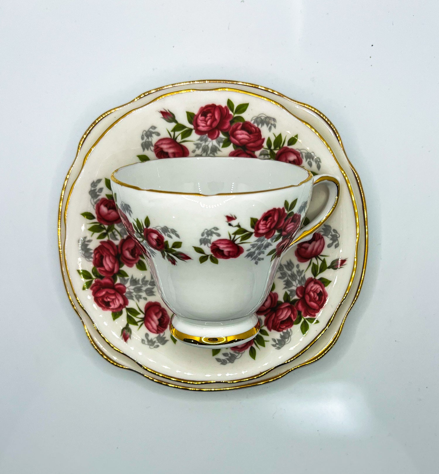 Vintage Teacup Trio (2 Plate + 1 Cup): Serial Number 25116