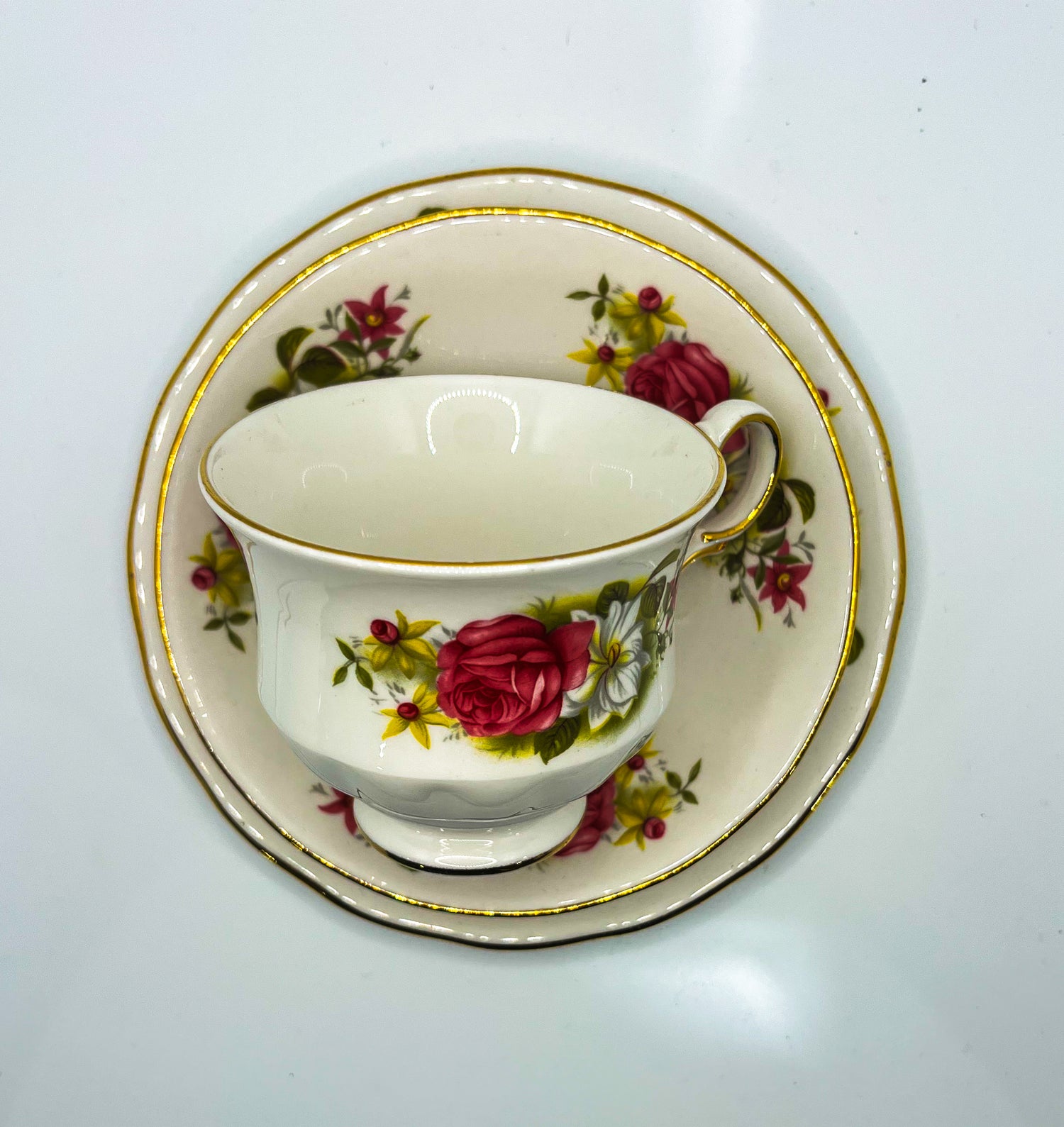 Vintage Teacup Trio (2 Plate + 1 Cup): Serial Number 25115