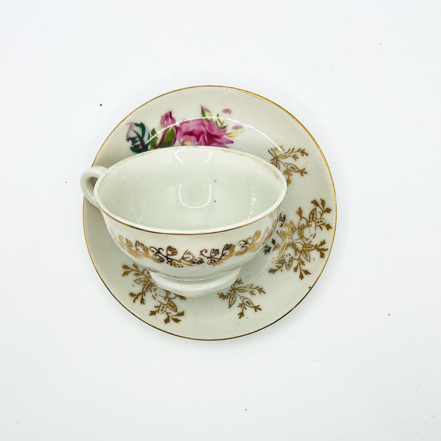 Vintage Teacup Set (1 Plate + 1 Cup): Serial Number 2520