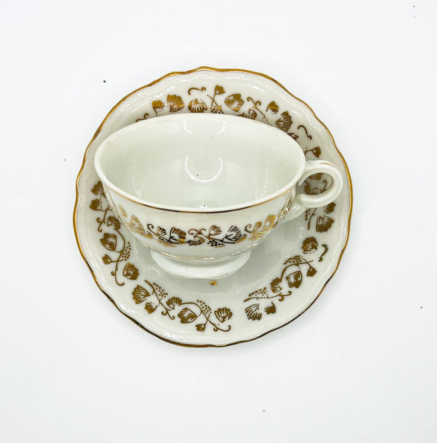 Vintage Teacup Set (1 Plate + 1 Cup): Serial Number 2519