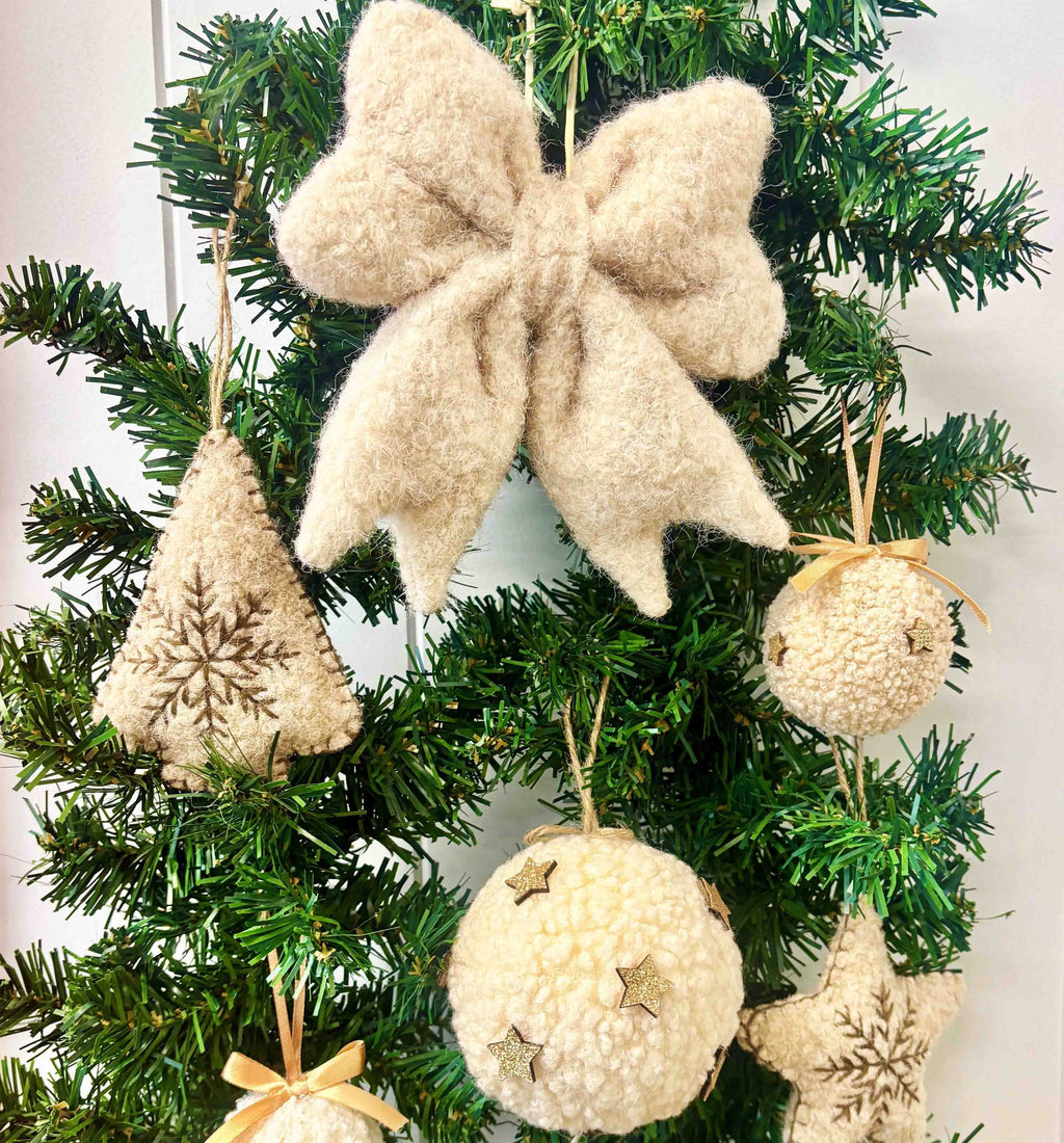 Fabric bow hanging decoration cream