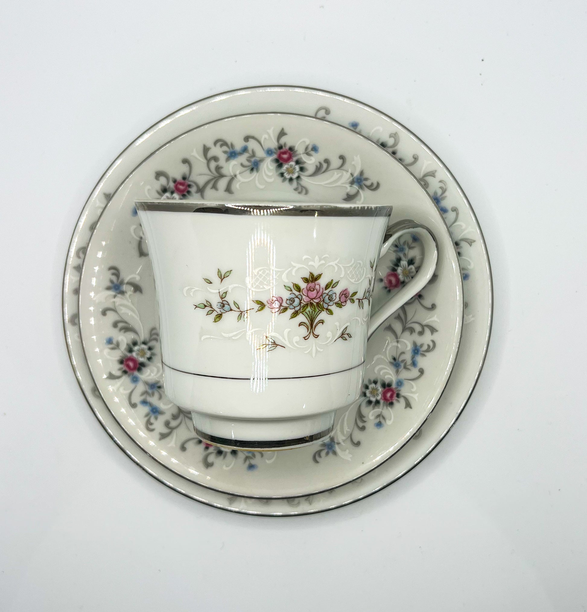 Vintage Teacup Trio (2 Plate + 1 Cup): Serial Number 25108