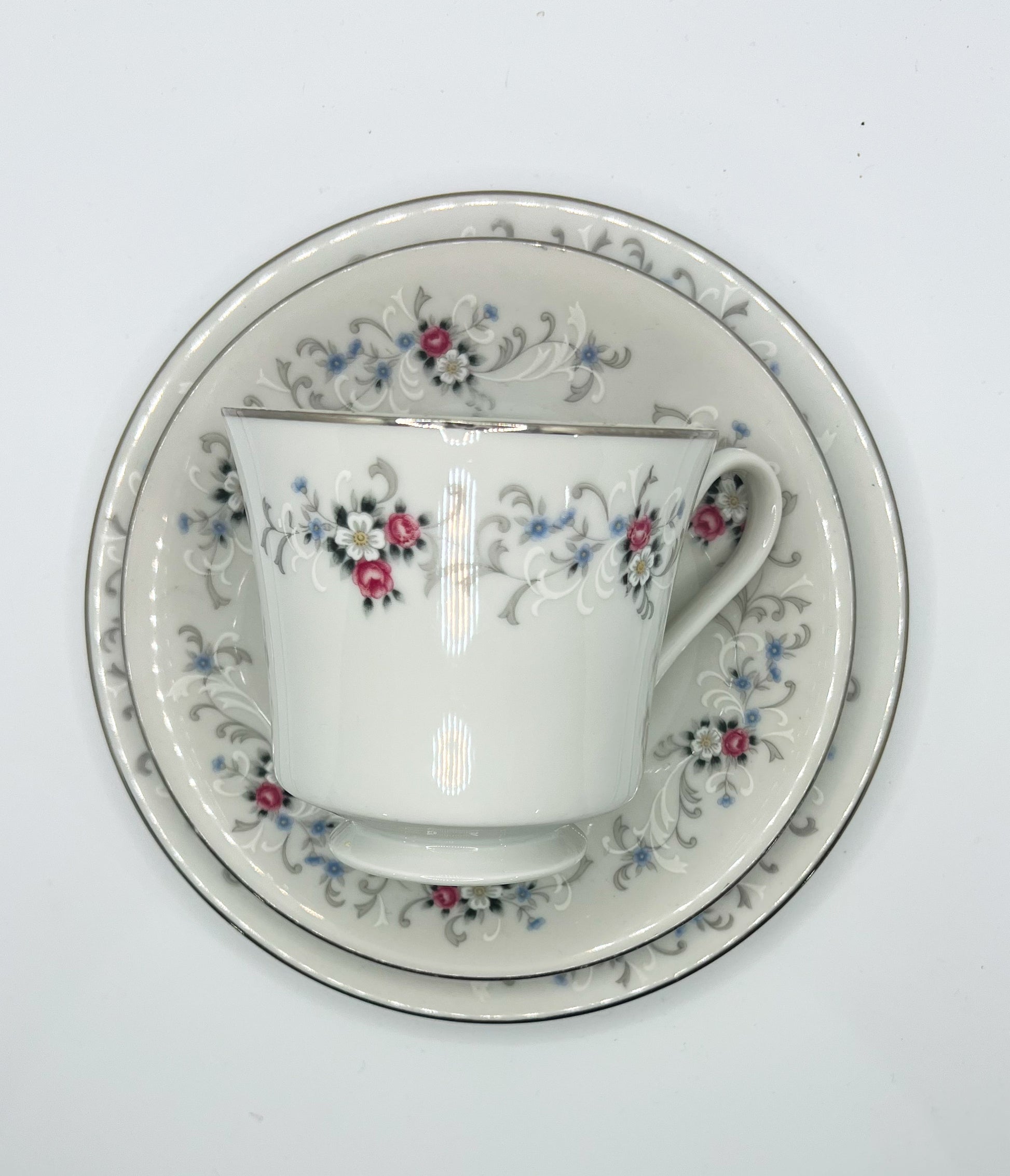 Vintage Teacup Trio (2 Plate + 1 Cup): Serial Number 2598