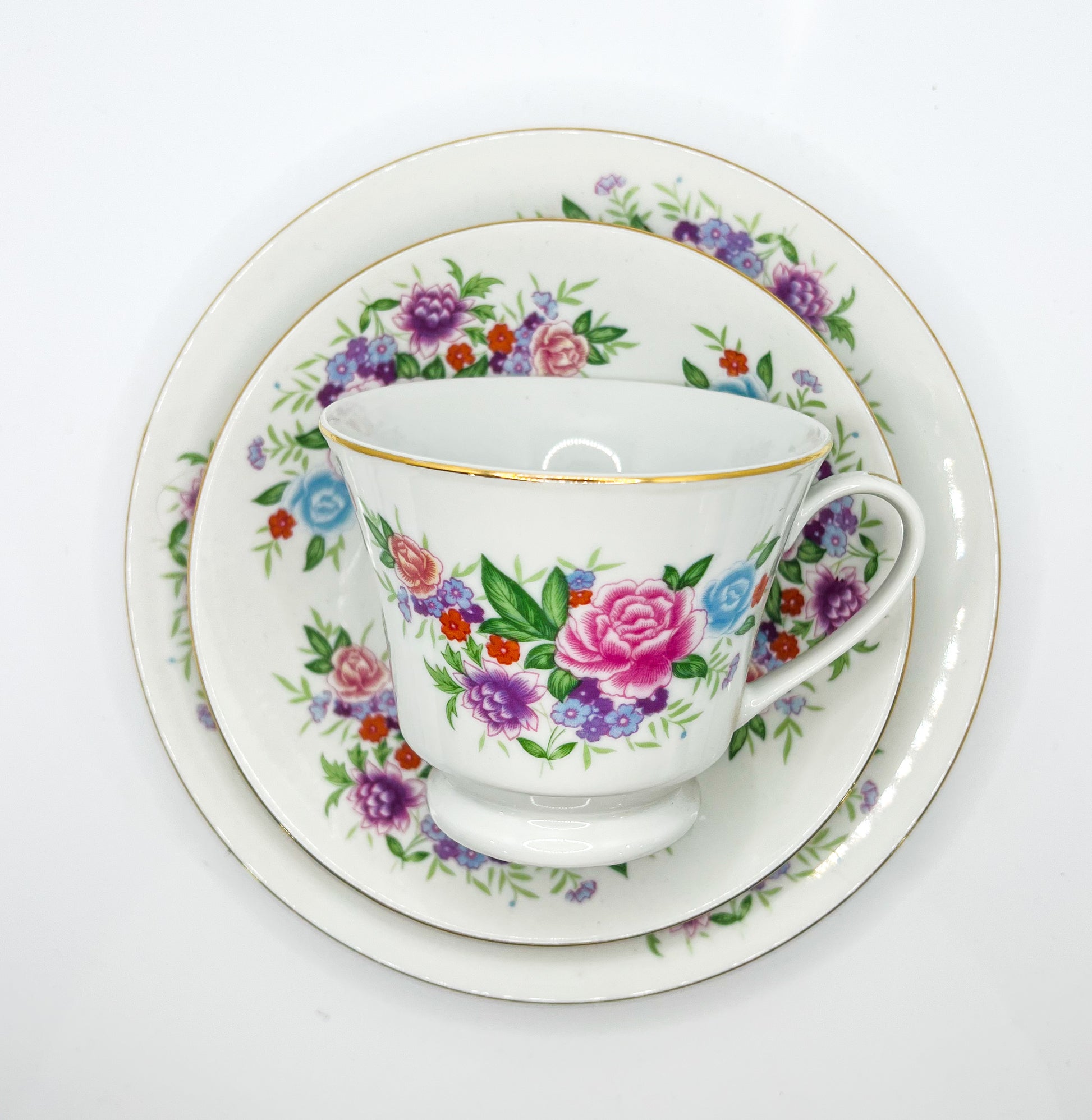 Vintage Teacup Trio (2 Plate + 1 Cup): Serial Number 2561