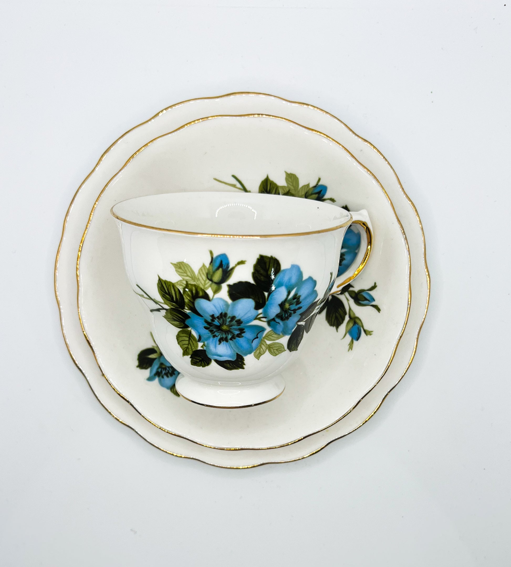 Vintage Teacup Trio (2 Plate + 1 Cup): Serial Number 2557